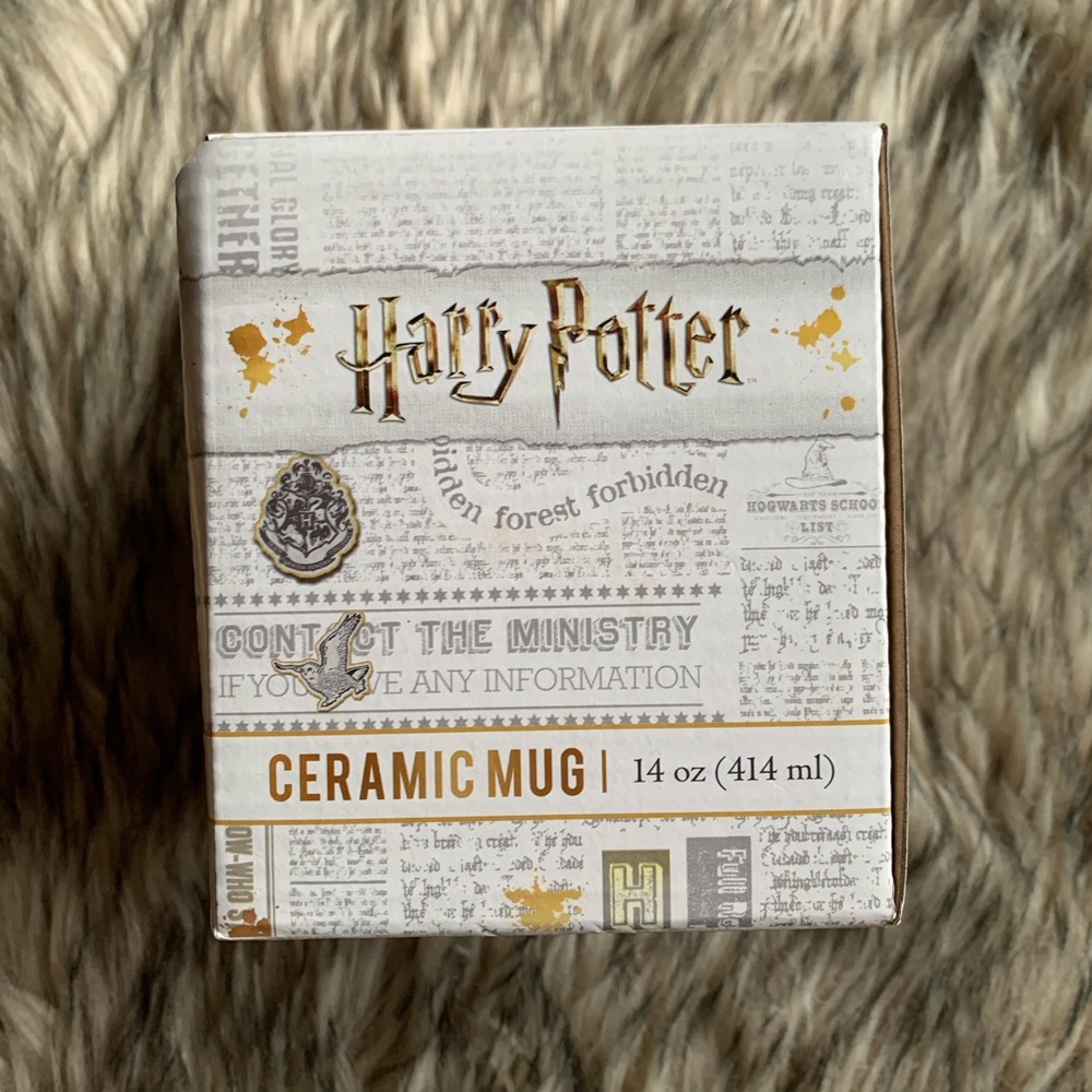 NEW HARRY POTTER MUG HUFFLEPUFF - Picture 2 of 6